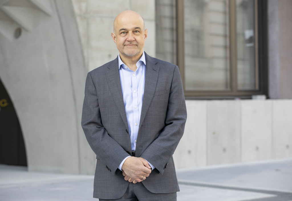 From entangled particles to everyday tech: Quantum insights with Gregor Weihs on Ö1 - quantA : Quantum Science Austria