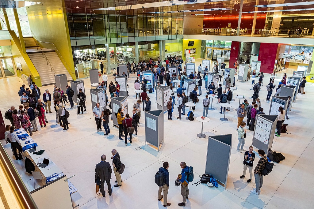 IQOQI Innsbruck celebrates 20 years of quantum excellence - quantA : Quantum Science Austria